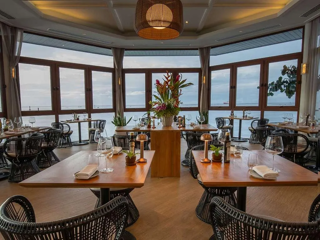 Hilton Hotel Tahiti Papeete  0*, Papeete (Tahiti) Polynésie française